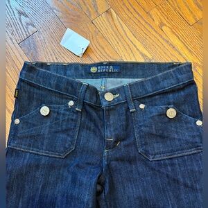 Rock & Republic Dark Wash Denim Straight Leg Jeans